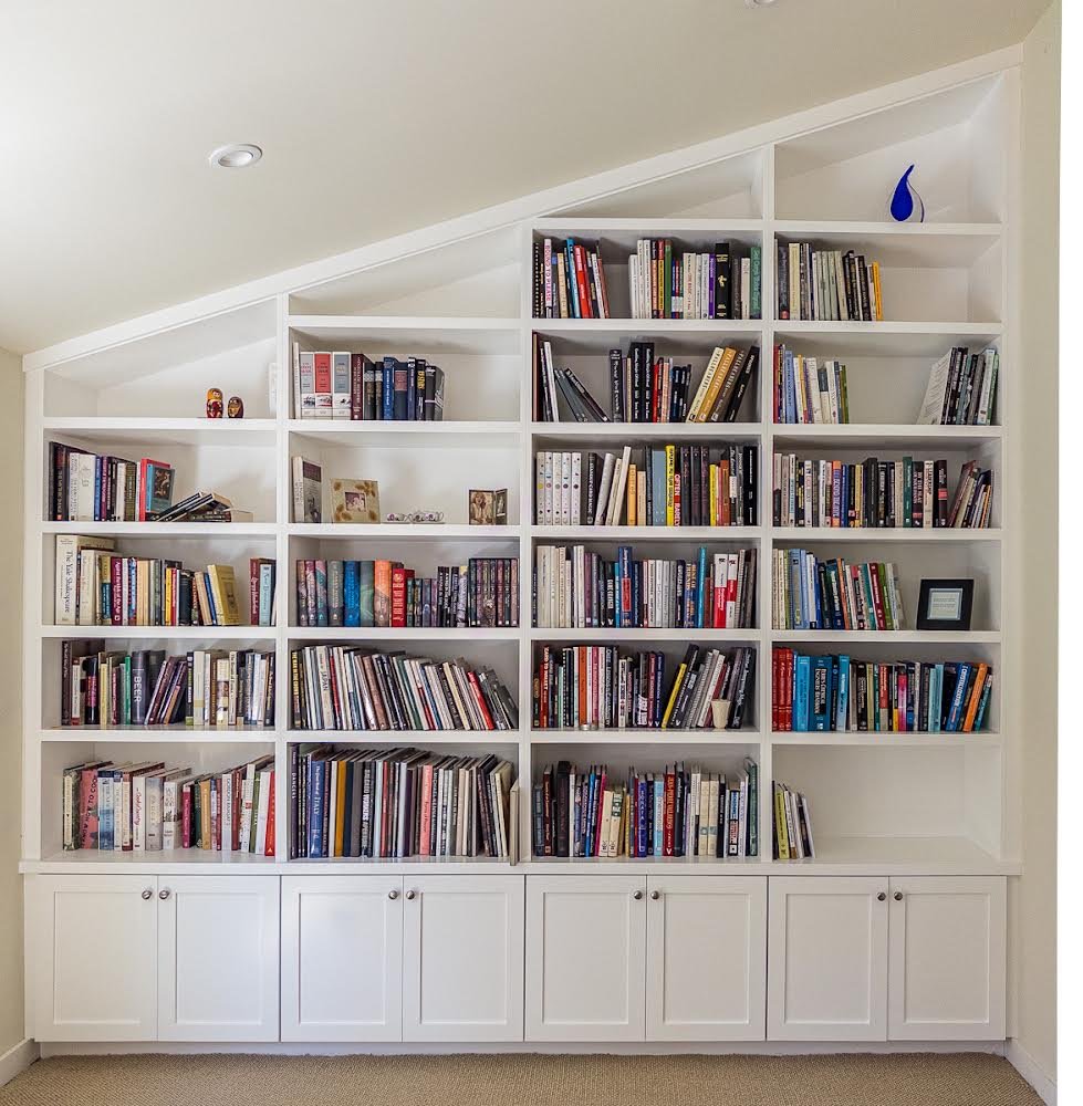 AF Woodworker, white built-in library shelving